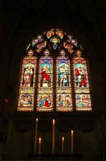 Cristaleira da catedral de San Miguel, Bélxica.