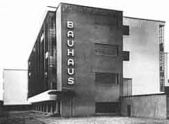 Sede de la Bauhaus, desde donde se revolucionará la arquitectura del siglo XX.
